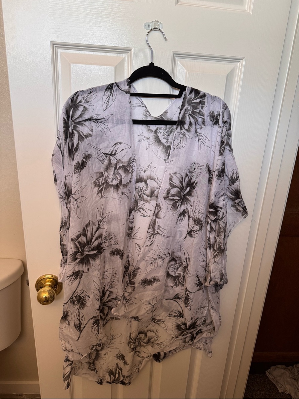 Floral Print Open-Front Women's Kimono Cardigan - Black & White